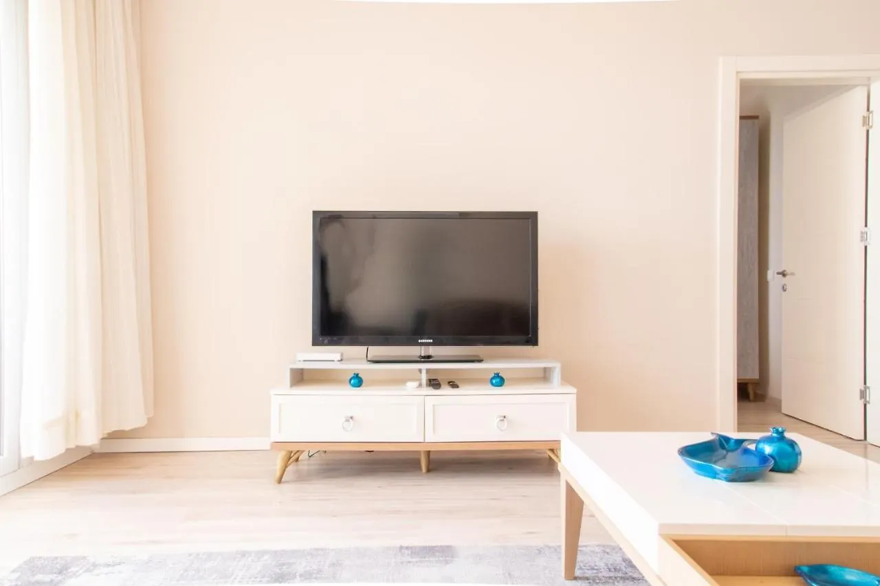 Spacious Perfect Flat With Private Pool Apartment Kusadasi Turkey