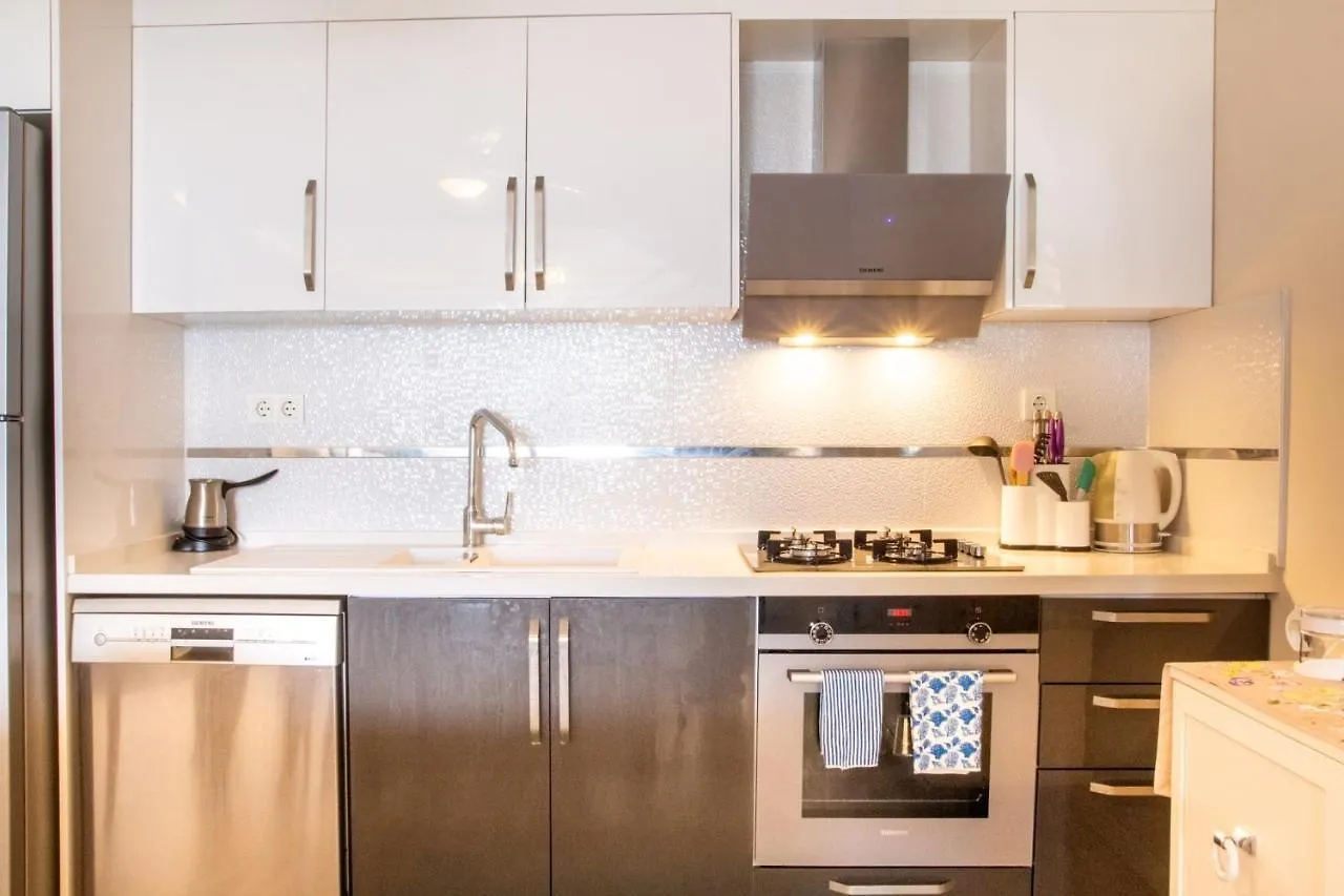 Spacious Perfect Flat With Private Pool Apartamento Kusadası